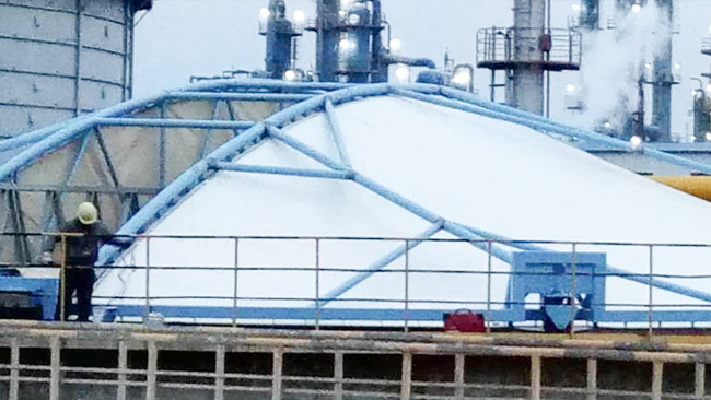 隨動(dòng)式污水池密封罩