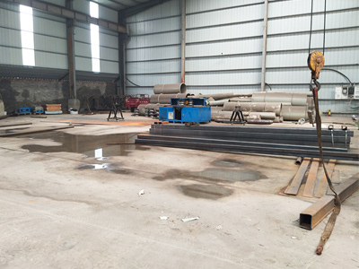 鋼構(gòu)加工車間